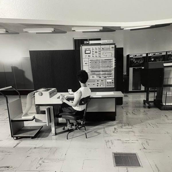 Early computers at ANSTO
