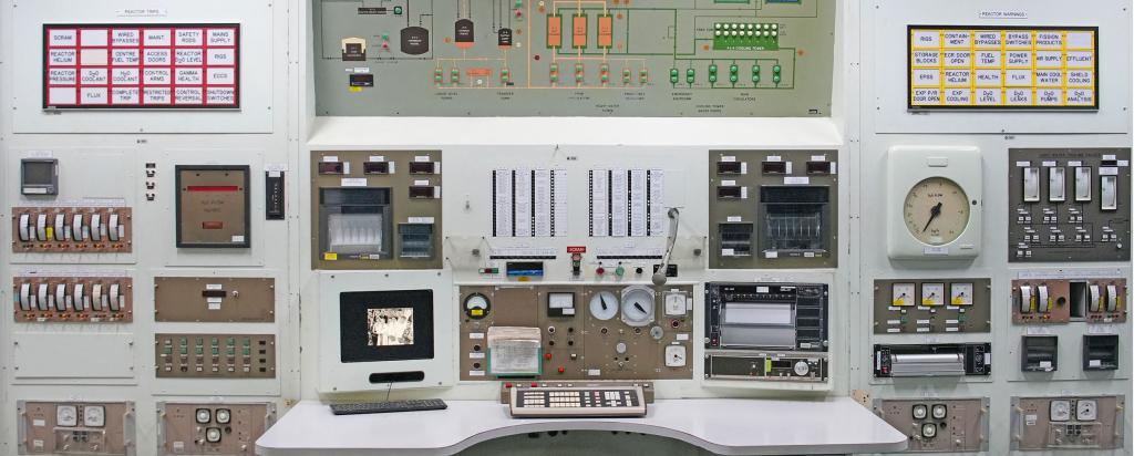 HIFAR Control Room panels
